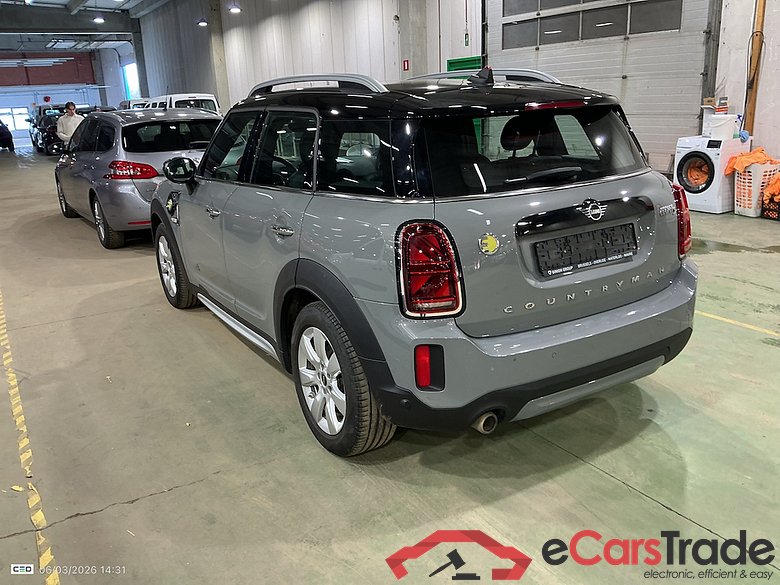 MINI COUNTRYMAN 1.5 COOPER S E 4WD AUTO #3