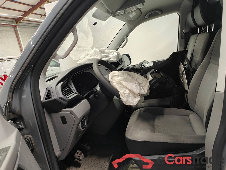 Volkswagen Transporter 2.0 TDi SCR BMT 110/150 LWB 2.8T 4d !!Damaged car!! #3