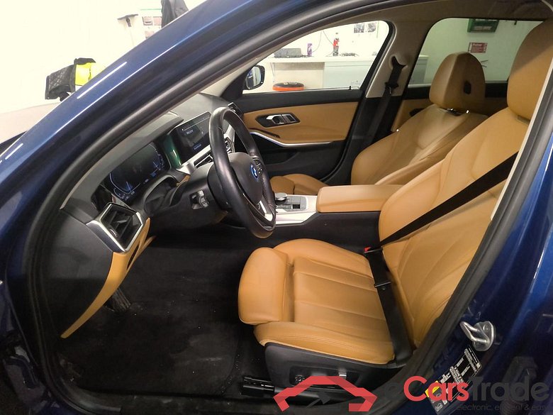 330e Tour. xDr. Connect. Aut #5