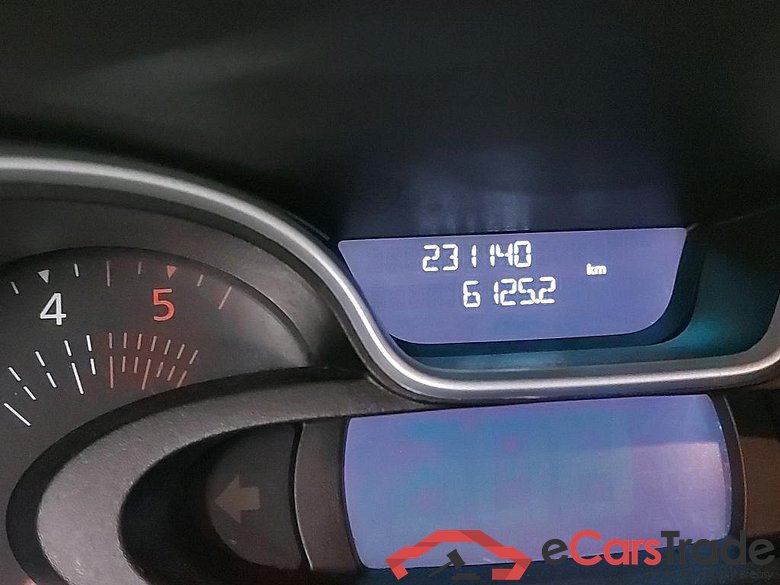 RENAULT - REN TRAFIC dCi 95PK Grand Confort L1H1 & Media Nav & Towing Hook #5