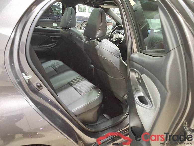 TOYOTA YARIS 1.5 VVT-I HEV STYLE E-CVT #5