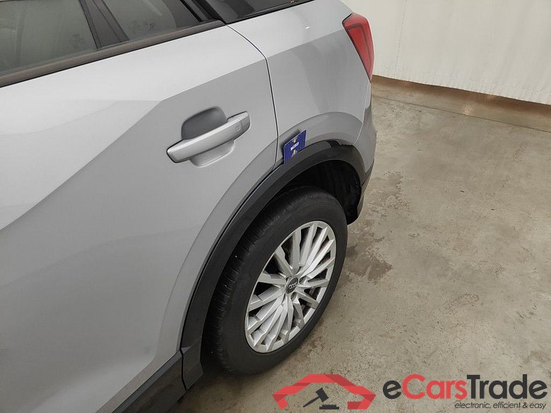 Audi Q2 1.0 TFSI 85kWS tronic Design 5d #1