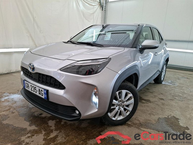 TOYOTA Yaris Cross Hybride / 2021 / 5P / SUV 1.5 HYBRID 116H DYNAMIC BUSINESS BEY AWD
