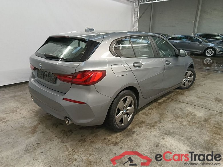 BMW 1 HATCH DIESEL - 2019 118 dA 150hp (EU6AP) 5d #2