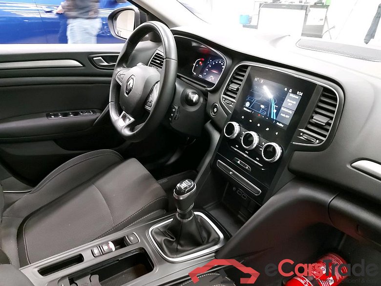 RENAULT - REN MEGANE BERLINE TCe 140PK Equilibre & Pack Business & Towing Hook * PETROL * #3