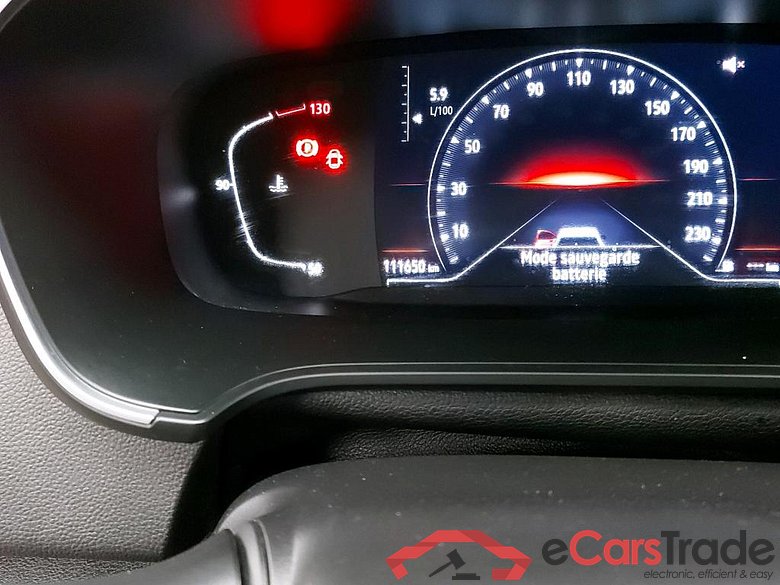 RENAULT - REN MEGANE BERLINE TCe 140PK Equilibre & Pack Business & Towing Hook * PETROL * #5