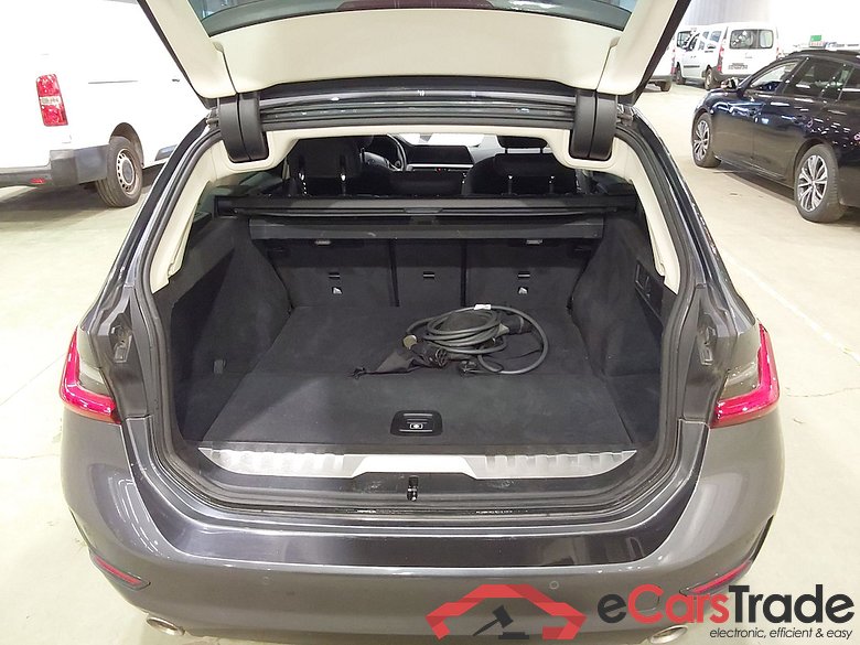 BMW 3 SERIES TOURING 2.0 330E (215KW) TOURING #3