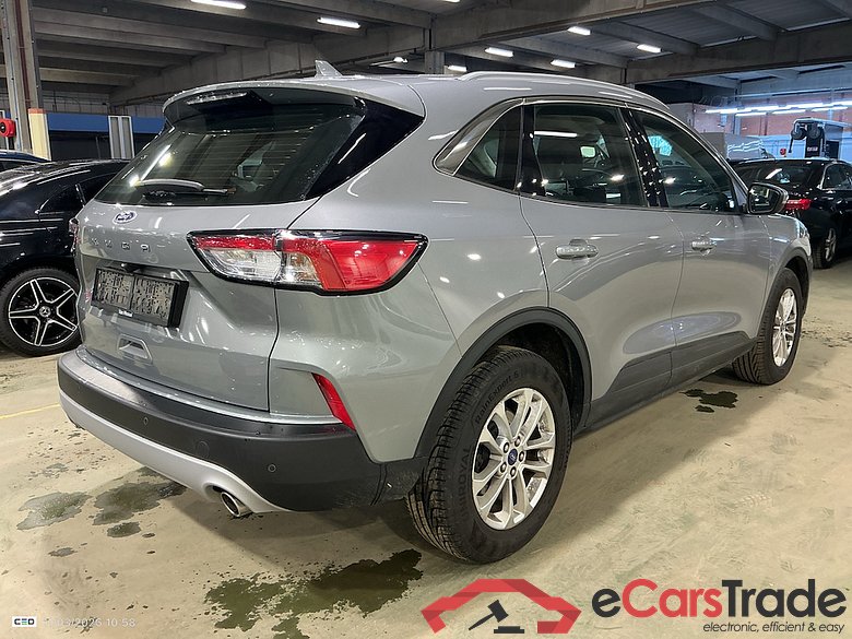 FORD KUGA DIESEL - 2020 1.5 TDCi EB FWD Titanium #4