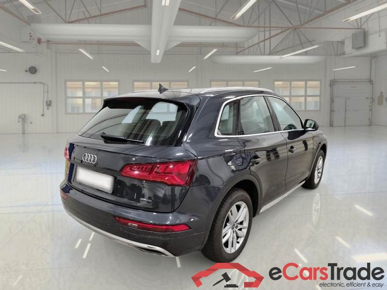 AUDI Q5 / 2016 / 5P / SUV 50 TFSI E BUSINESS QUATTRO S TRONIC #2
