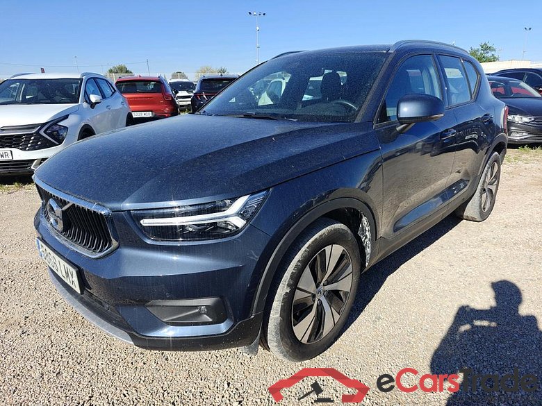 VOLVO XC40 / 2017 / 5P / todoterreno 1.5 T3 Momentum Pro Auto