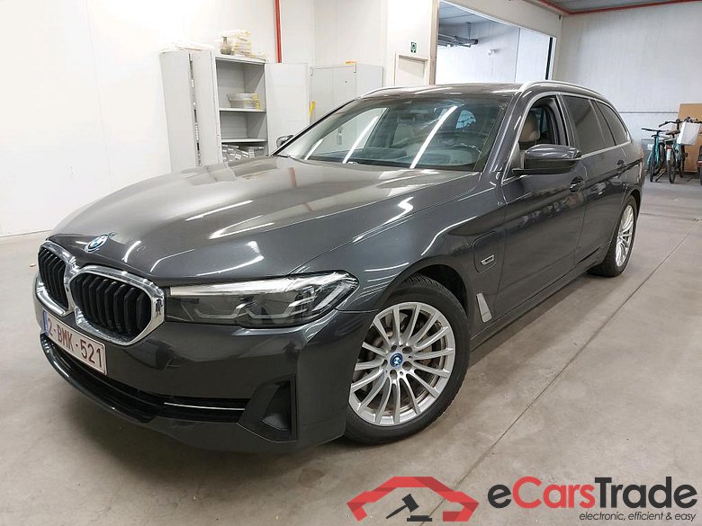 BMW - BMW 5 TOURING 520e 204PK Business Edition With Dakota Leather & Travel Pack & Head Up & Parking Assistant Plus & Sunroof   * HYBRID * #1