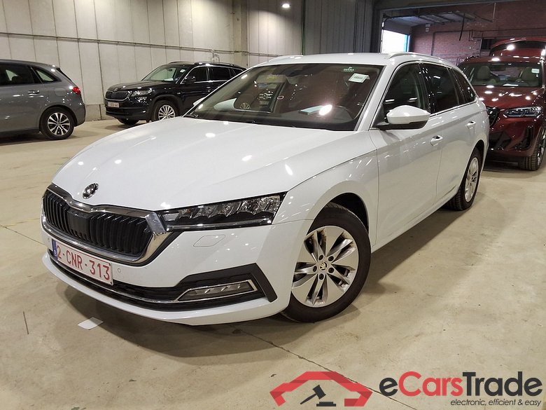 SKODA OCTAVIA COMBI 2.0 CRTDI 85KW DSG7 CLEVER #1