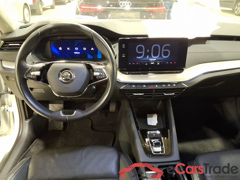 SKODA OCTAVIA COMBI 2.0 CRTDI 85KW DSG7 CLEVER #6