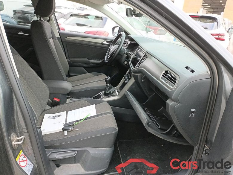 VOLKSWAGEN T-Roc / 2017 / 5P / todoterreno Advance 2.0 TDI 85kW (115CV) #6