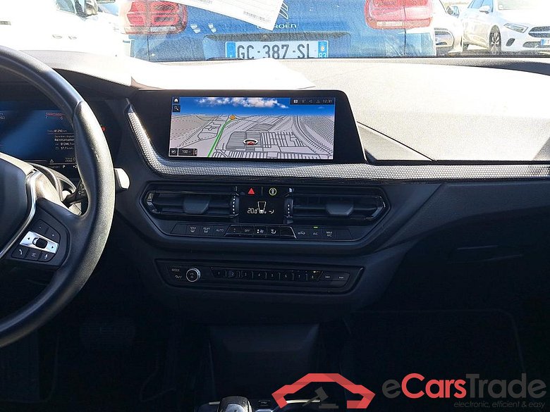 BMW 118i Sport-Line Aut. LED-Xenon LC-Pro Ambient Navi 1/2 Sport-Leather KeylessGo Camera Klima PDC ... #6