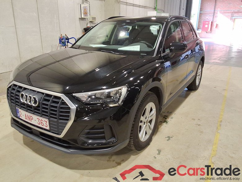 AUDI Q3 2.0 35 TDI S TRONIC BUSINESS EDITION