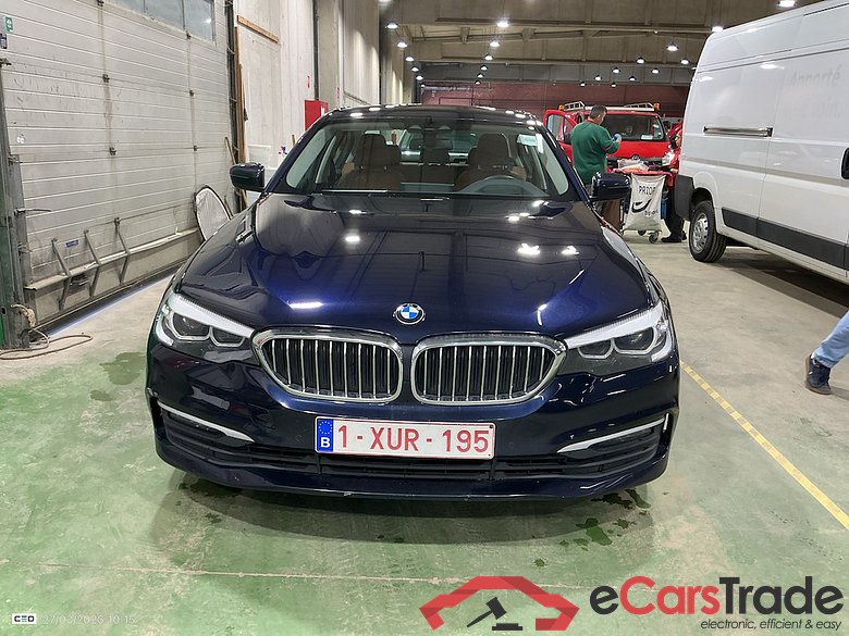 BMW 5 DIESEL - 2017 520 dA MHD AdBlue #2