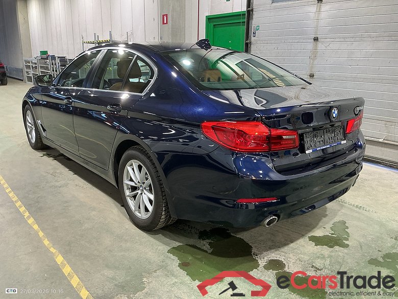 BMW 5 DIESEL - 2017 520 dA MHD AdBlue #3
