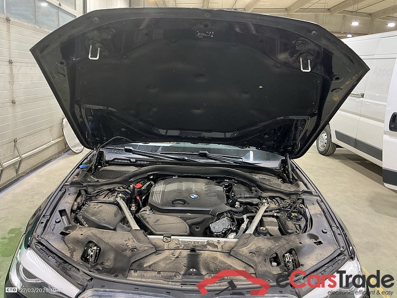 BMW 5 DIESEL - 2017 520 dA MHD AdBlue #6