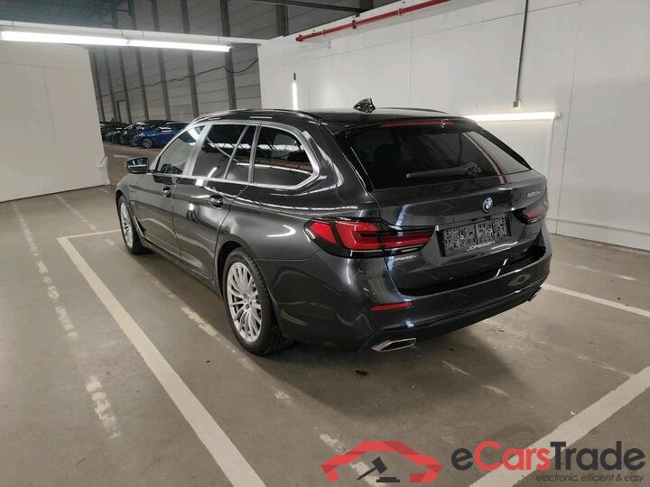 BMW 5 Reeks Touring 5 Reeks Touring 520e 150kW (PHEV) 150kW/204pk  5D/P Auto-8 #3
