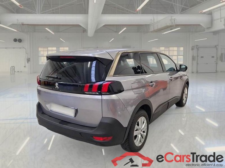 PEUGEOT 5008 / 2017 / 5P / SUV BLUEHDI 130 BUSINESS S/S #2