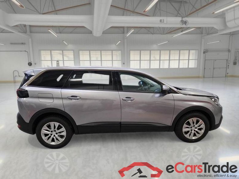 PEUGEOT 5008 / 2017 / 5P / SUV BLUEHDI 130 BUSINESS S/S #6