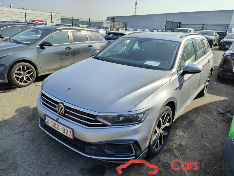 Volkswagen Passat Variant 1.4 TSI DSG6 GTE Business 5d !! Technical issues !!