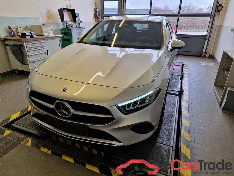 Mercedes-Benz A (BM 177)(03.2018->) DE - LimS5 A 180 d EU6d, (EURO 6d), (Facelift) 2022 - 2024