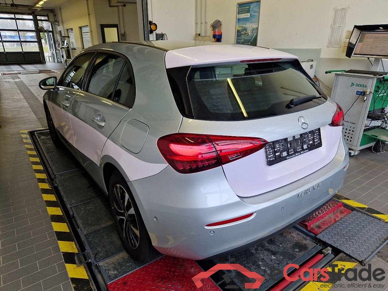 Mercedes-Benz A (BM 177)(03.2018->) DE - LimS5 A 180 d EU6d, (EURO 6d), (Facelift) 2022 - 2024 #4
