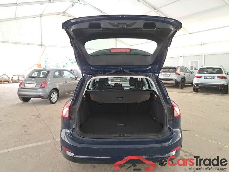FORD FOCUS / 2018 / 5P / STATION WAGON 1.5 ECOBLUE 120CV BUS CO-PILOT AUTO SW #4