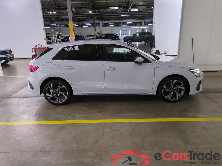 AUDI A3 Sportback / 2020 / 5P / Berline 35 TFSI 150 MHEV S Tronic S Line #6