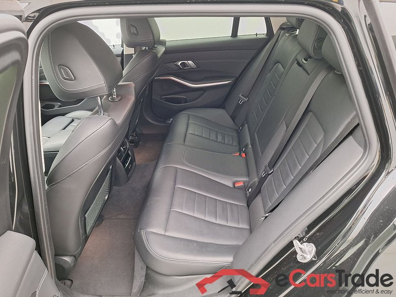 BMW, 3-serie Touring '18, BMW 3 Reeks Touring 318dA (110 kW) 5d #4