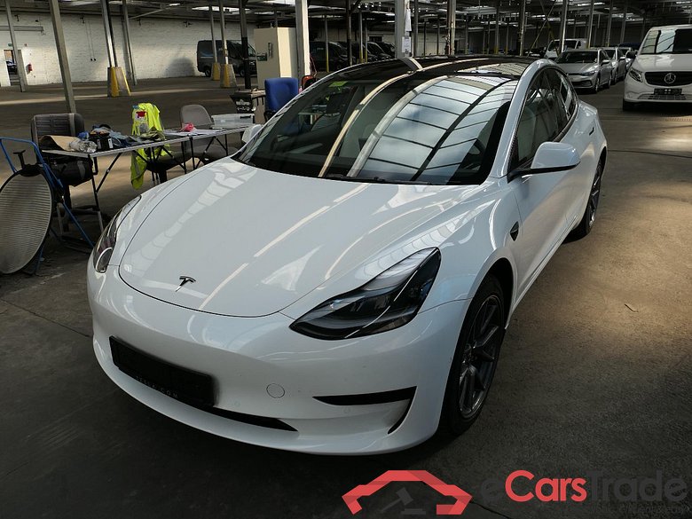TESLA Model 3 RWD Hinterradantrieb 4d 239kW #1