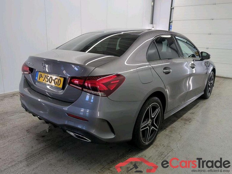 MERCEDES-BENZ A-klasse 250 e Bns Sol. AMG #2