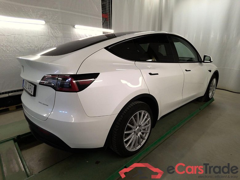 Model Y Long-Range AWD #3