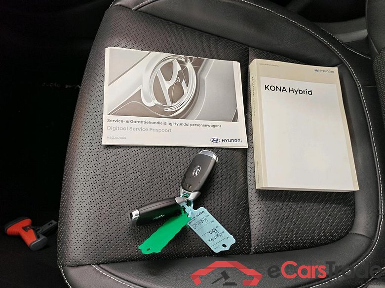 Hyundai KONA 1.6 GDI HEV Premium 5d #4