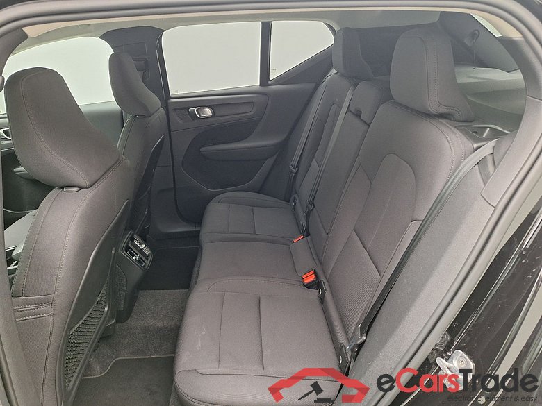 Volvo, XC40 '17, Volvo XC40 T3 Momentum Pro 5d #4