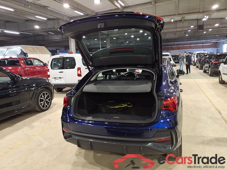 AUDI Q3 Sportback 1.4 45 TFSI E S TRONIC #3