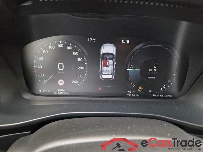 VOLVO XC40 / 2021 / 5P / SUV T4 RECHARGE PLUG-IN AUTO CORE #4