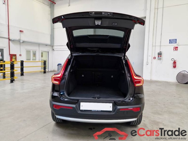 VOLVO XC40 / 2021 / 5P / SUV T4 RECHARGE PLUG-IN AUTO CORE #5