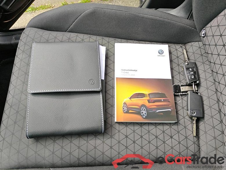 VOLKSWAGEN T-Cross 70 kW #6