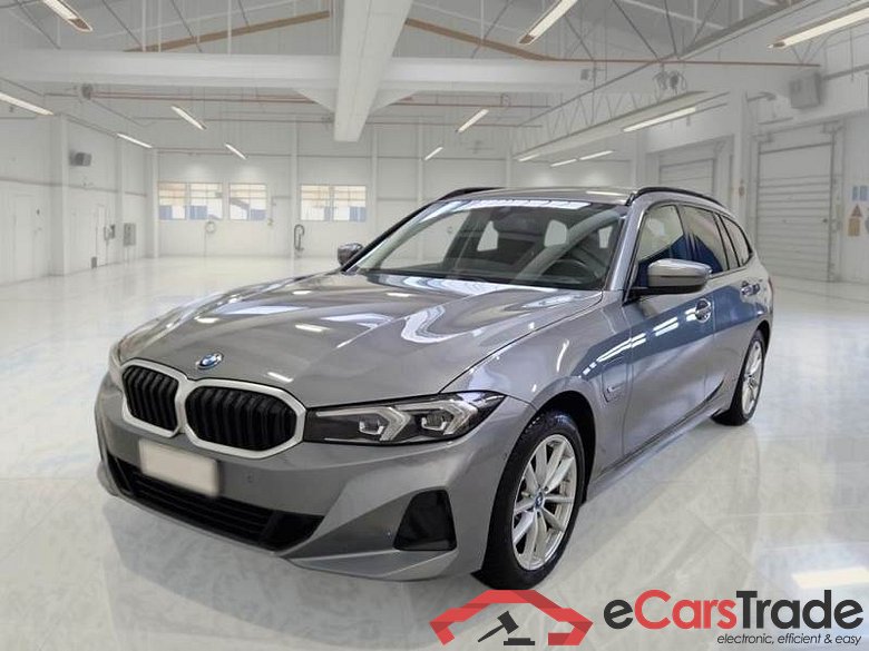 BMW SERIE 3 / 2022 / 5P / STATION WAGON 330E XDRIVE LUXURY TOURING AUTO