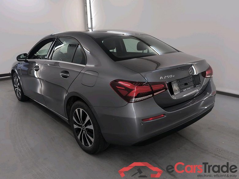 MERCEDES-BENZ A-CLASS LIMOUSINE 1.3 A 250 E BUSINESS SOLUTION DCT #3