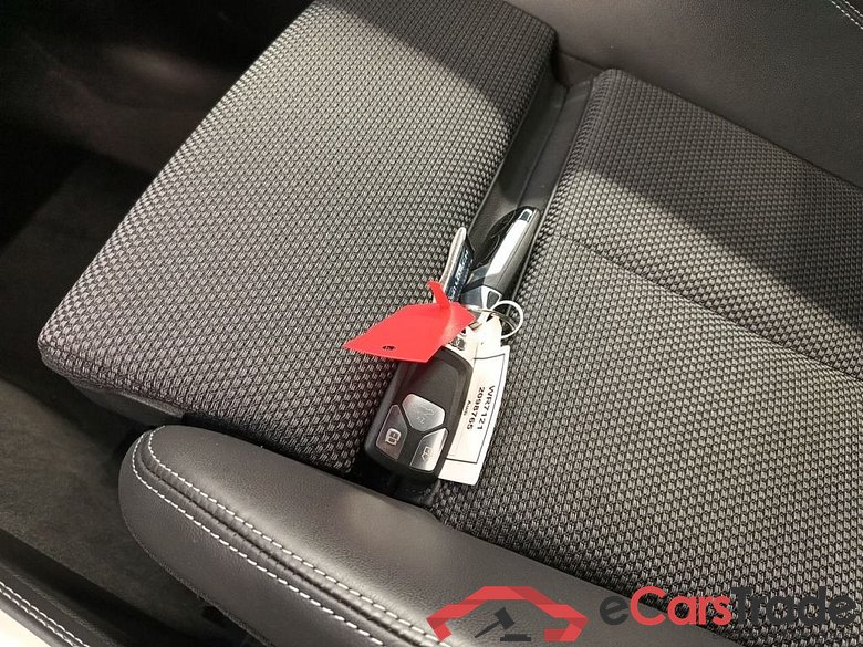 AUDI Q5 - 2021 50 TFSIe 265 Quattro PHEV S line S tronic 5d #4