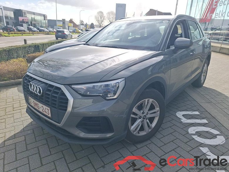 AUDI Q3 1.4 45 TFSI E S TRONIC