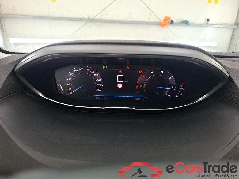 5008 Allure Pack 1.5 HDi 130CV BVM6 7 Sieges E6d #6