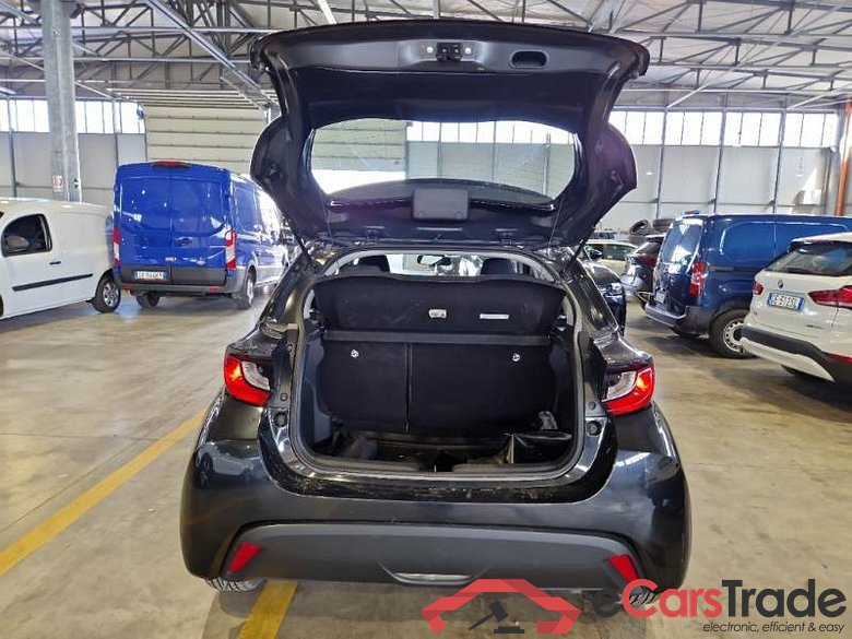 TOYOTA YARIS / 2020 / 5P / BERLINA HYBRID BUSINESS MY20 #5