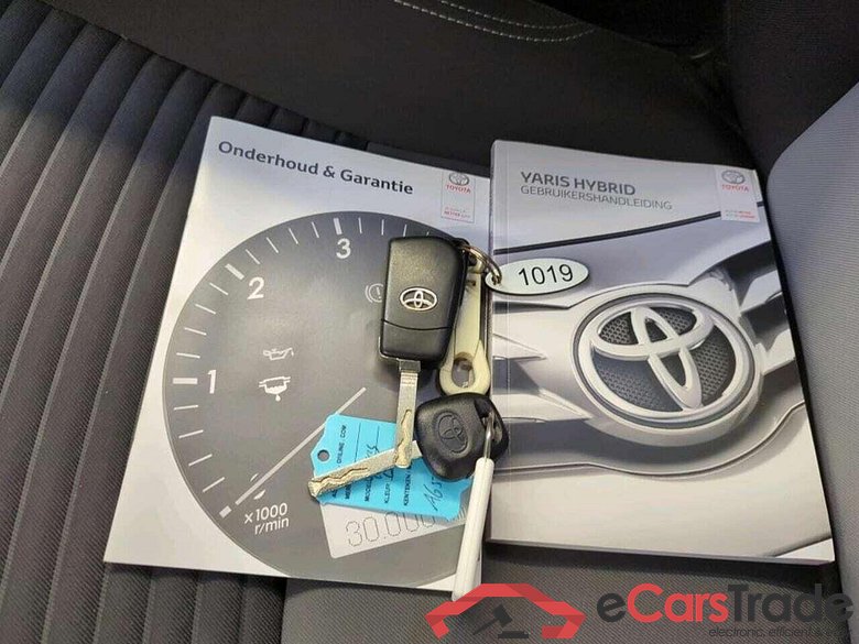 TOYOTA Yaris 1.5 Hyb. Active #5