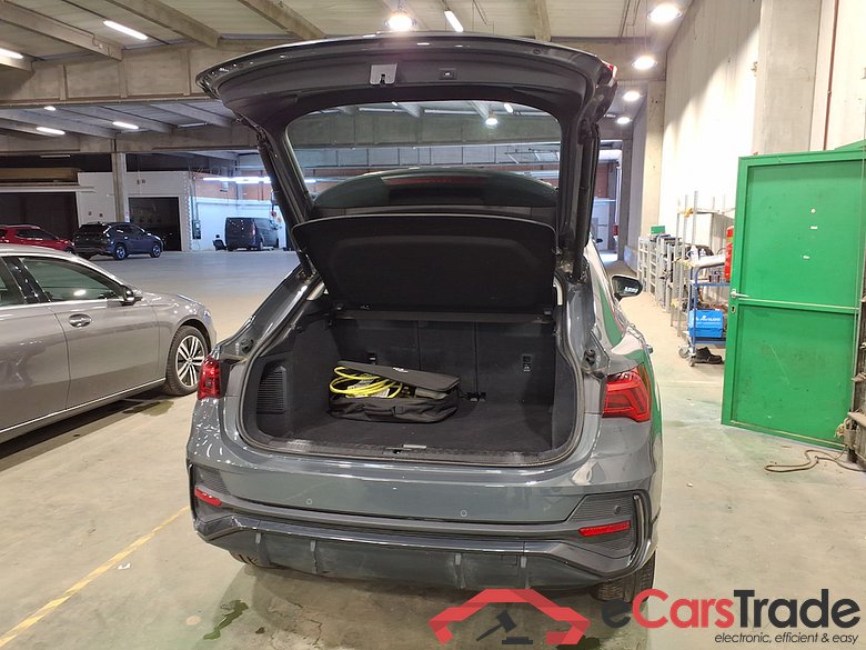 AUDI Q3 Sportback 1.4 45 TFSI E S TRONIC #3