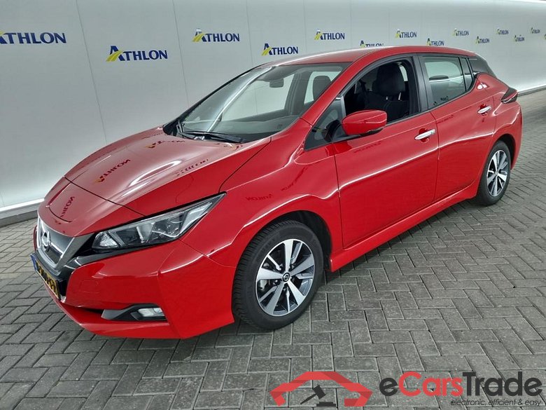 NISSAN LEAF ACENTA 40kWh 5D